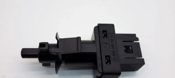 Mercedes-Benz B W246 W242 Clutch pedal sensor A0065451014