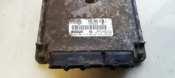 Volkswagen Golf IV Engine control unit/module 038906018j 0281001613