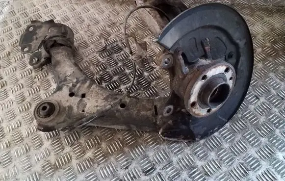 Volvo XC60 Front wheel hub spindle knuckle