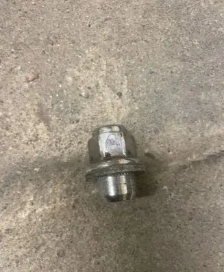 Toyota Prius+ (ZVW40) Nuts/bolts 