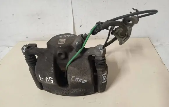 BMW 2 F22 F23 Front brake caliper 5424307