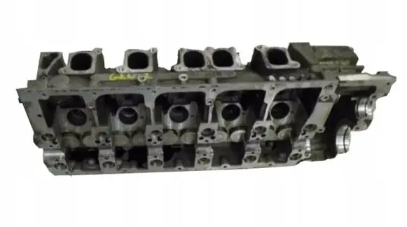 Volkswagen Touareg I Engine head GLW002