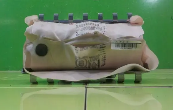 Nissan Note (E12) Passenger airbag 308246020