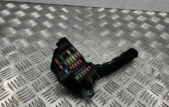 Skoda Octavia Mk2 (1Z) Fuse module 2064450860