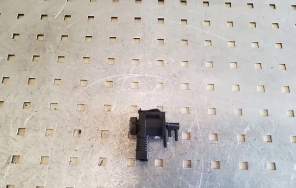 Audi Q7 4L Vacuum valve 1K0906283A