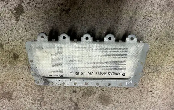BMW 7 F01 F02 F03 F04 Passenger airbag 39914702304 608739301A 09B1481A0325