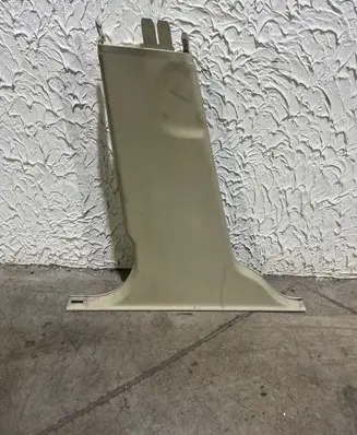 Volvo XC60 (B) pillar trim (bottom) 6841930