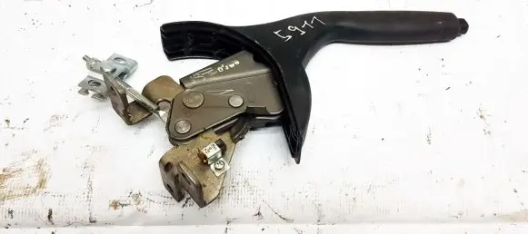 Hyundai i10 Handbrake/parking brake lever assembly