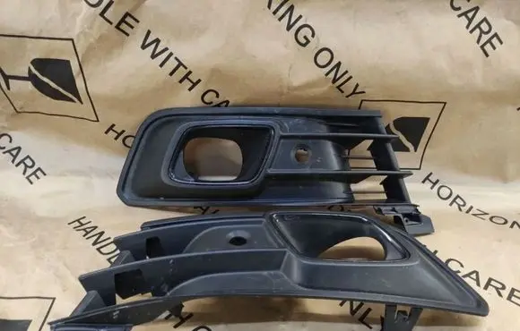 Renault Captur Front bumper lower grill