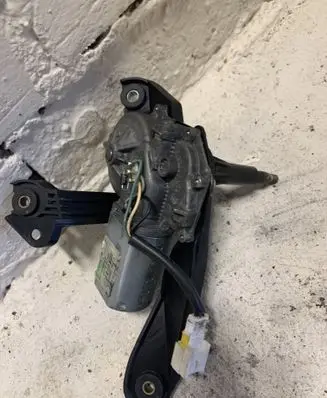 Nissan Primera Rear window wiper motor 28710AU500