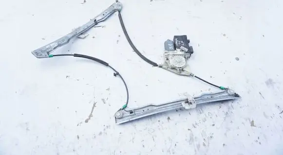 Mazda MX-30 Front door window regulator with motor