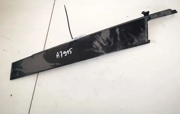 BMW 2 F22 F23 Front door glass trim molding 7316730