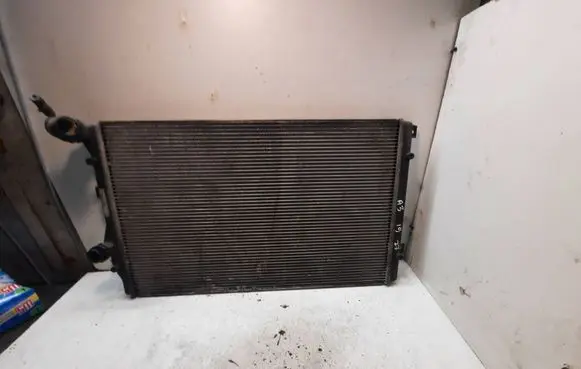 Audi A3 S3 8P Coolant radiator 1K0121253H