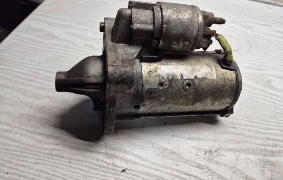Volvo V60 Starter motor 30659478