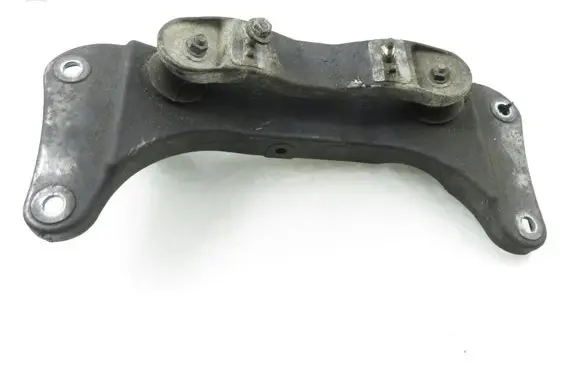 BMW 5 E39 Gearbox mounting bracket 1096106