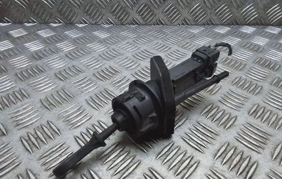 Volvo V60 Clutch master cylinder SE10031