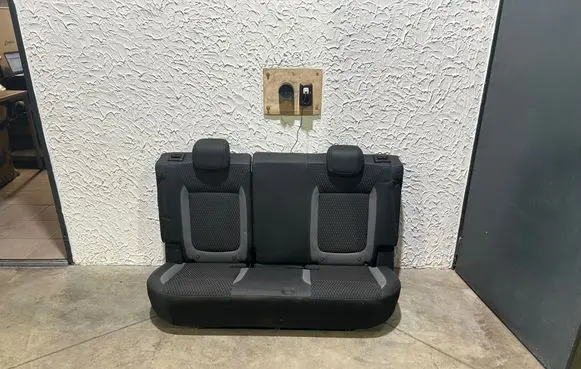 Opel Crossland X Rear seat 39208029