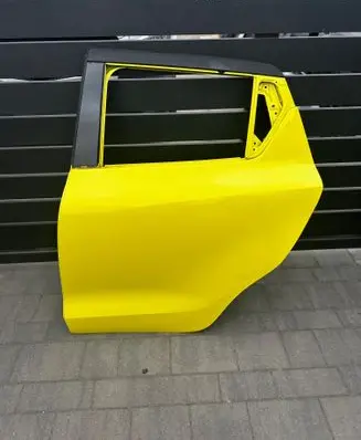 Suzuki Swift III Rear door