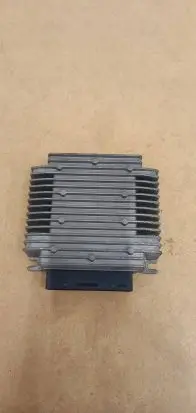 Tesla Model S Sound amplifier 100483310A03 100035000109