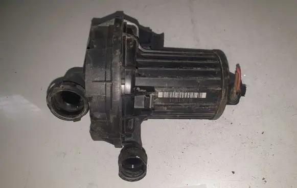 Volkswagen PASSAT B6 Intake resonator 06A959253B
