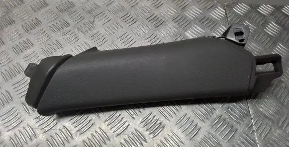 Porsche Macan (95B) (C) pillar trim 95B867288