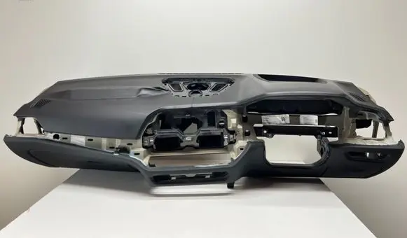 BMW M4 G82 G83 Dashboard 8094886 6831913 8076886