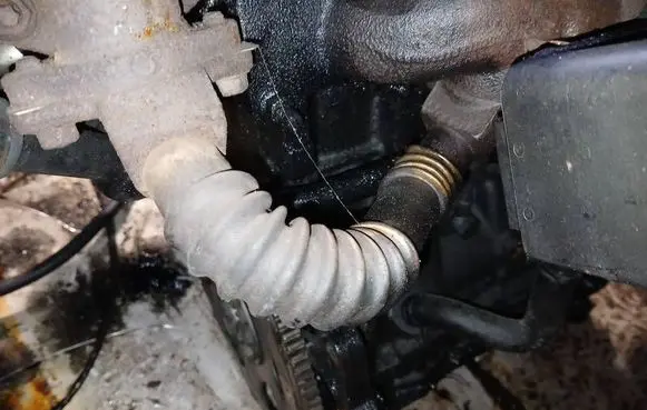 Chevrolet Captiva EGR valve line/pipe/hose