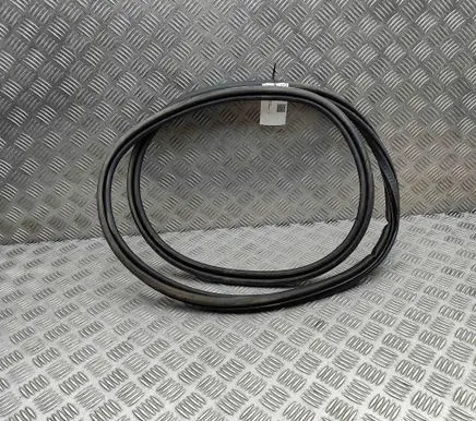 Volvo XC60 Rubber seal rear door 32342439