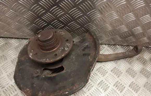 Mercedes-Benz C W202 Front wheel hub 
