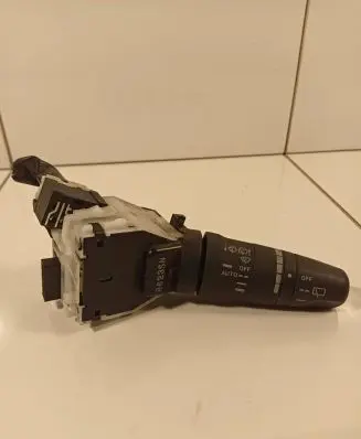 Nissan X-Trail T31 Wiper control stalk 8623SN