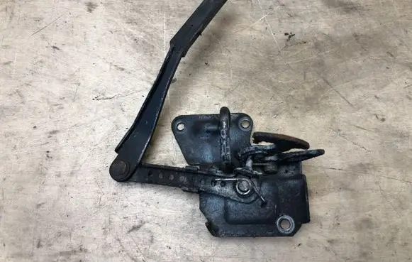 Audi A6 Allroad C6 Engine bonnet/hood lock/latch loop/hook 4Z7829480A