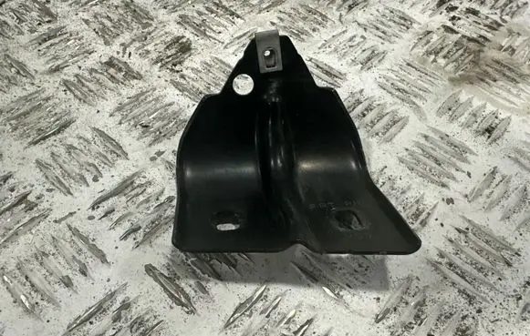 Chevrolet Corvette C8 Fender mounting bracket