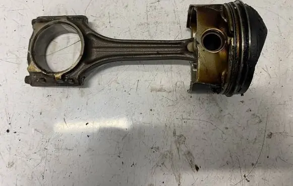 Volkswagen PASSAT B6 Piston with connecting rod bhs06bh