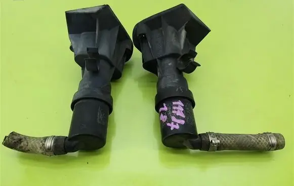 Audi A3 S3 8L Headlight washer spray nozzle 