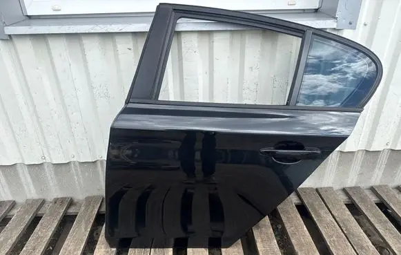 BMW 1 E81 E87 Rear door