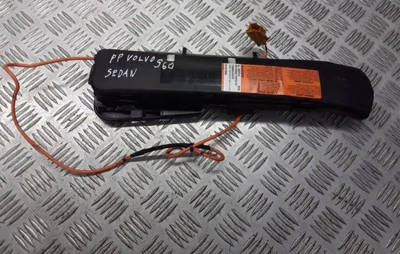 Volvo S60 Passenger airbag 8687018