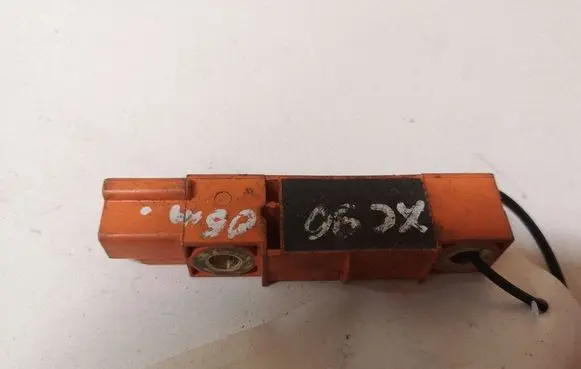 Volvo XC90 Airbag deployment crash/impact sensor 8651754