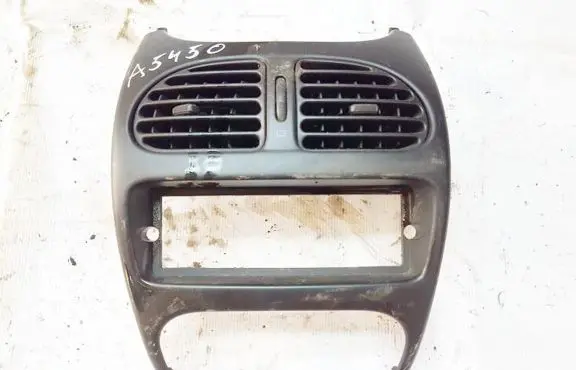 Peugeot 206 Dash center air vent grill 9632109177