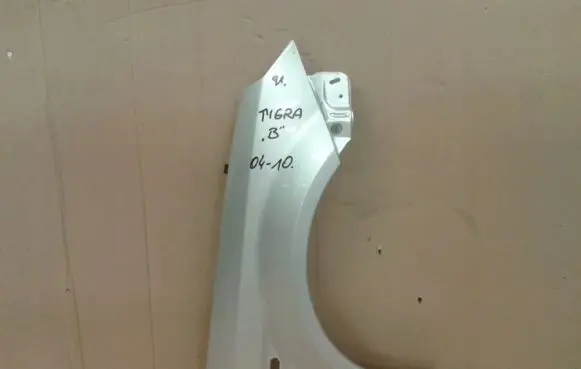 Opel Tigra B Fender