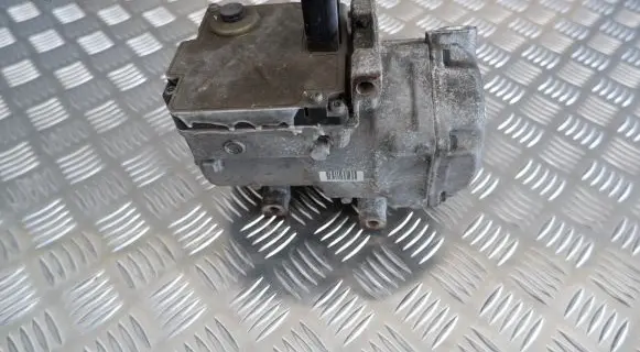 Lexus RX 330 - 350 - 400H Air conditioning (A/C) compressor (pump) 8837048021