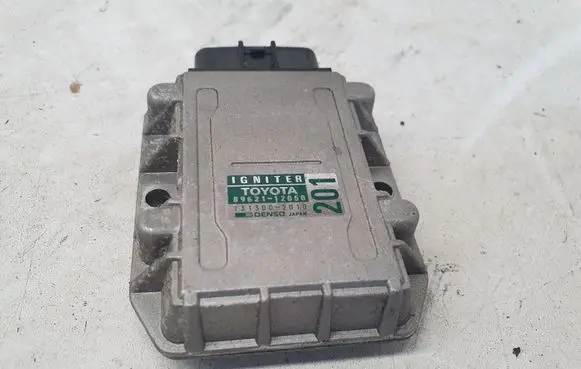 Lexus LS 400 Ignition amplifier control unit 8962112050 1313002010