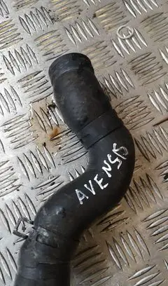Toyota Avensis T220 Intercooler hose/pipe