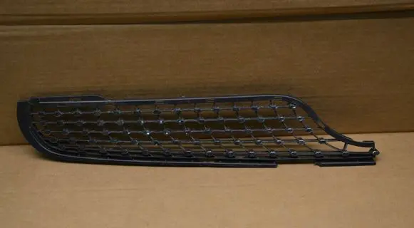 Mercedes-Benz AMG GT R190 C190 Front bumper upper radiator grill A1908850354 6913RRR