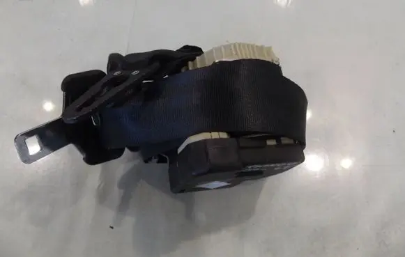 Renault Twingo II Rear seatbelt