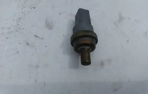 Volkswagen Golf V Coolant temperature sensor 1K0919401