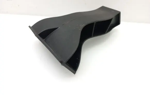 Front bumper mounting bracket