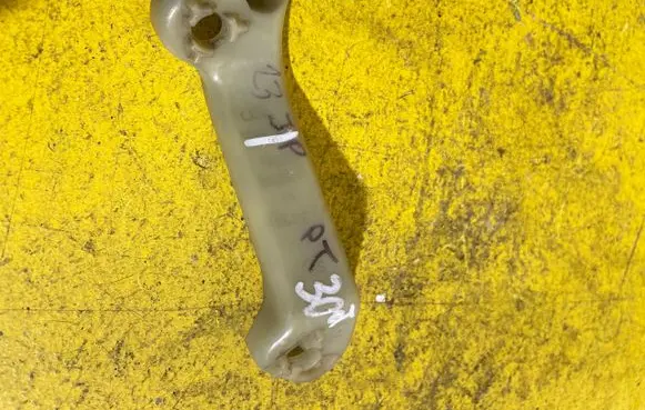Audi A6 S6 C6 4F Headlight/headlamp mounting bracket
