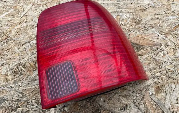 Volkswagen PASSAT B5 Rear/tail lights 3B9945112