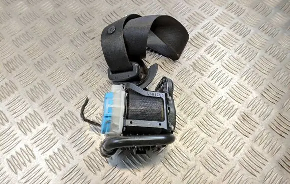 Mercedes-Benz B W246 W242 Front seatbelt 3063559 071CF35256