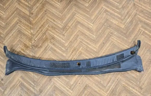 Mazda CX-7 Wiper trim 5578153020